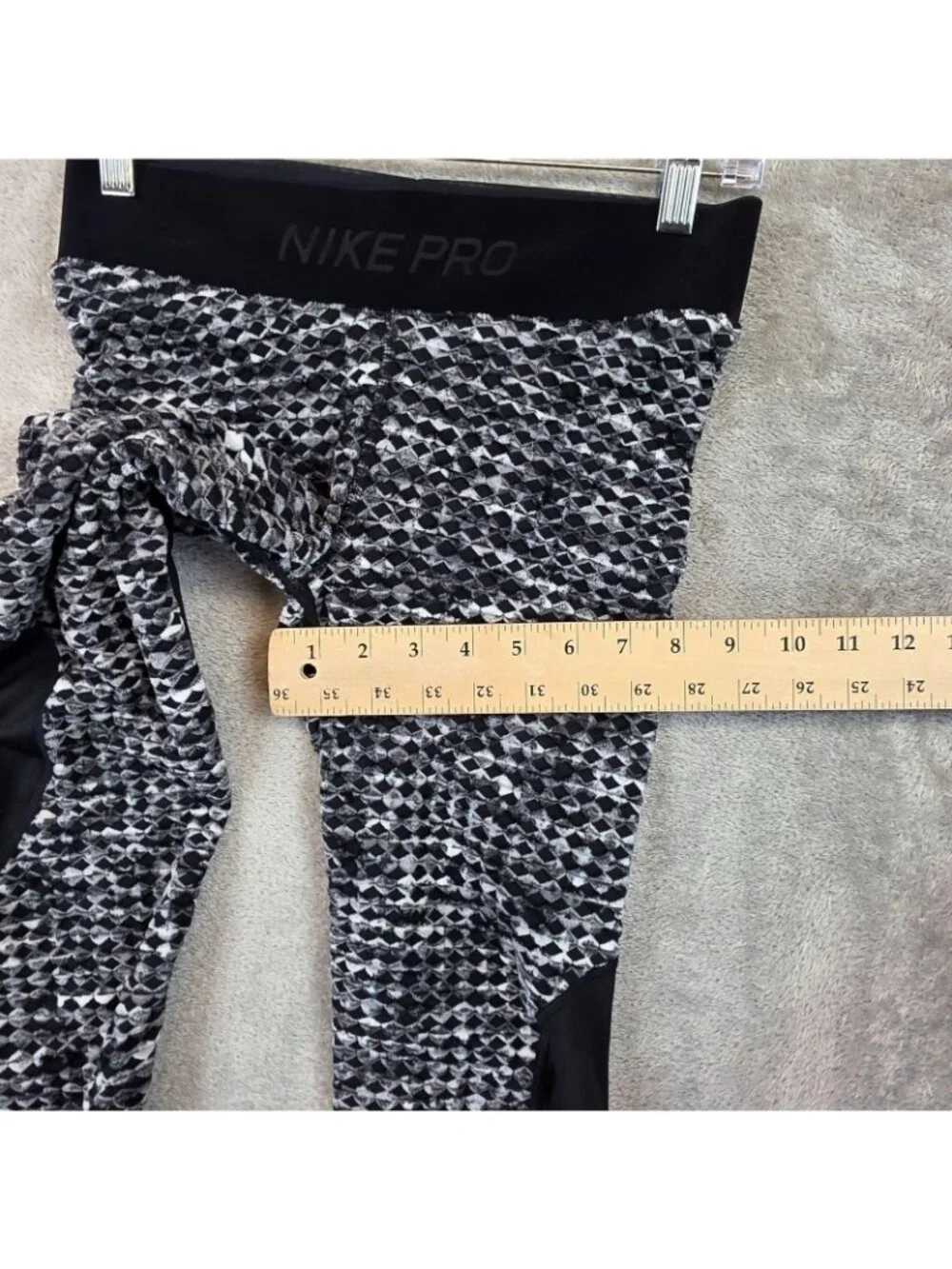 Nike Pro Hyperwarm Leggings Womens M Black Geometric Thermal Running Athletic